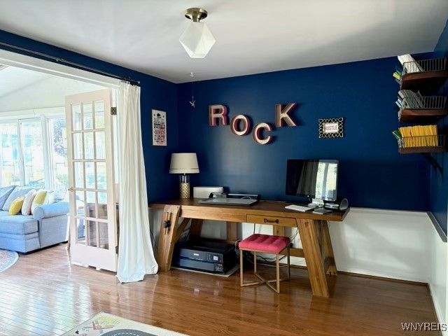 5085 Glenwood Drive, Clarence, NY 14221