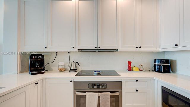 315 NE 3rd Avenue 1908, Fort Lauderdale, FL 33301