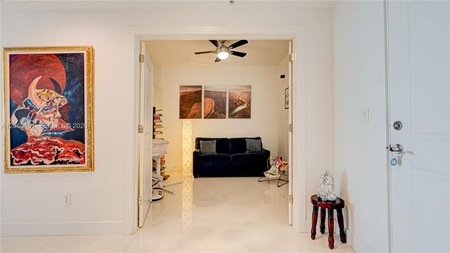 315 NE 3rd Avenue 1908, Fort Lauderdale, FL 33301