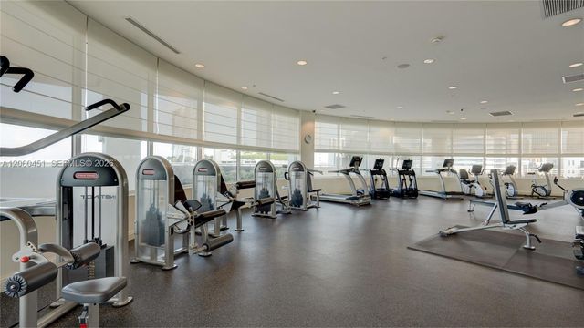 315 NE 3rd Avenue 1908, Fort Lauderdale, FL 33301