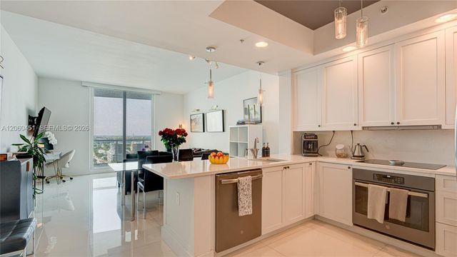 315 NE 3rd Avenue 1908, Fort Lauderdale, FL 33301