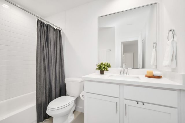 1107 Highland Square Lane, Houston, TX 77091