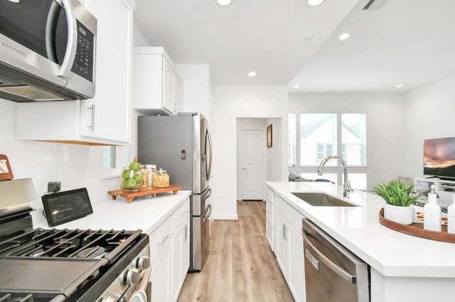 1107 Highland Square Lane, Houston, TX 77091