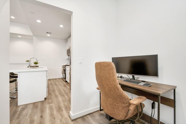 1107 Highland Square Lane, Houston, TX 77091