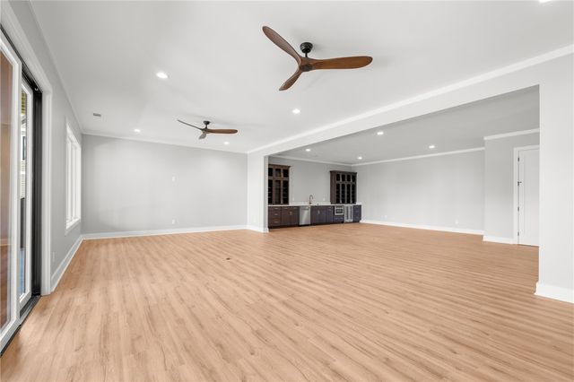 713 Bay Harbor Lane, Seneca, SC 29672