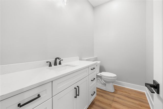 713 Bay Harbor Lane, Seneca, SC 29672