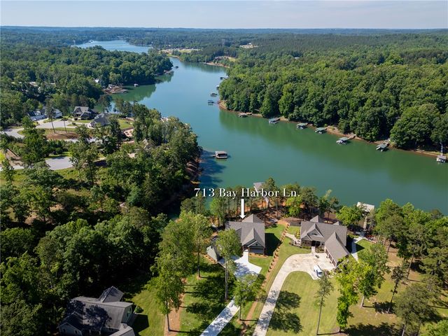 713 Bay Harbor Lane, Seneca, SC 29672