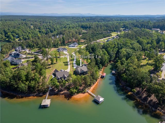 713 Bay Harbor Lane, Seneca, SC 29672