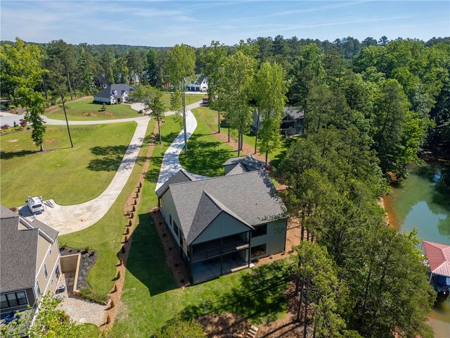 713 Bay Harbor Lane, Seneca, SC 29672