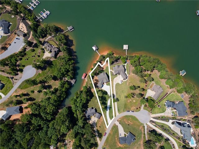 713 Bay Harbor Lane, Seneca, SC 29672