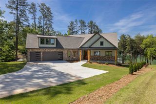 713 Bay Harbor Lane, Seneca, SC 29672