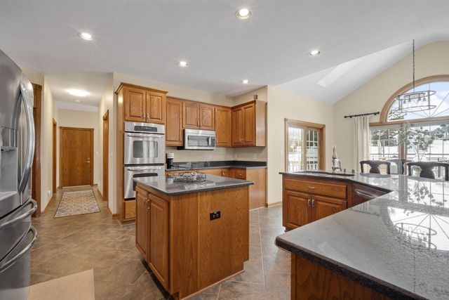 8605 S River Terrace DRIVE, Franklin, WI 53132