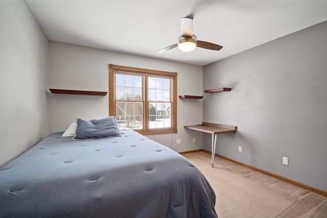 8605 S River Terrace DRIVE, Franklin, WI 53132