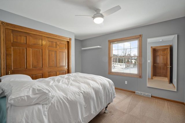 8605 S River Terrace DRIVE, Franklin, WI 53132