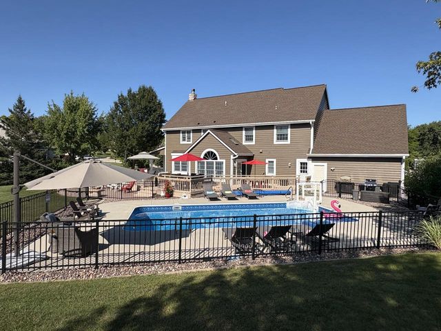 8605 S River Terrace DRIVE, Franklin, WI 53132