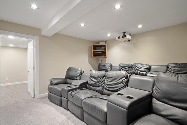 8605 S River Terrace DRIVE, Franklin, WI 53132