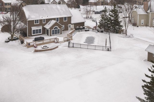 8605 S River Terrace DRIVE, Franklin, WI 53132