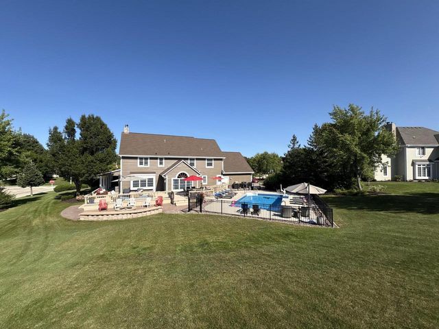 8605 S River Terrace DRIVE, Franklin, WI 53132