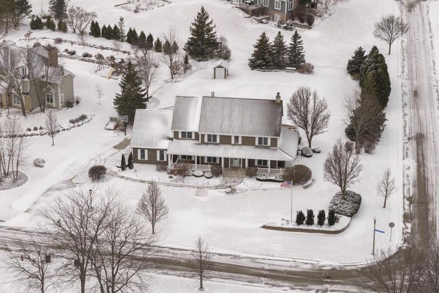 8605 S River Terrace DRIVE, Franklin, WI 53132