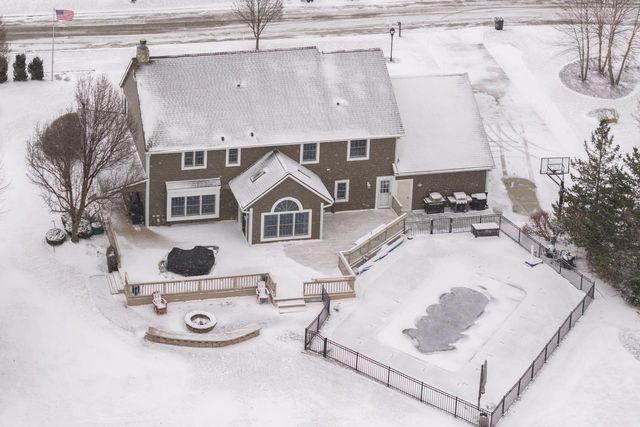 8605 S River Terrace DRIVE, Franklin, WI 53132