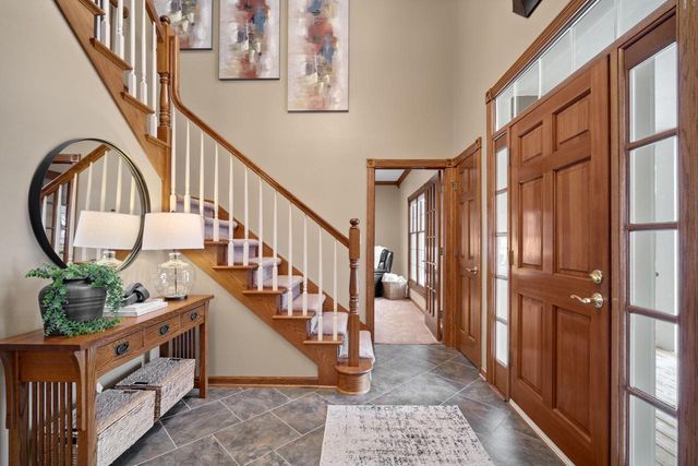 8605 S River Terrace DRIVE, Franklin, WI 53132