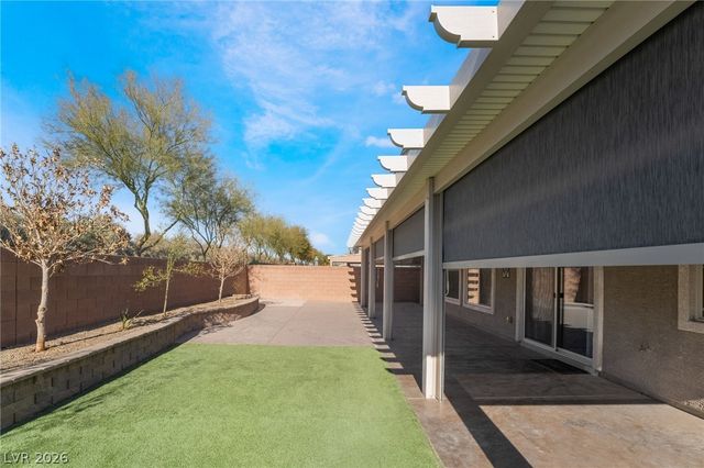 9883 Russian Hill Street, Las Vegas, NV 89141