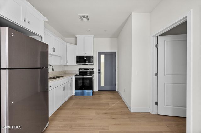 9709 Susan Avenue, California City, CA 93505