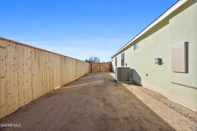 9709 Susan Avenue, California City, CA 93505