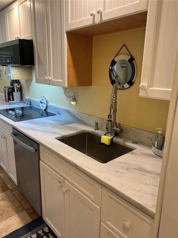 5164 BEACH DRIVE SE B furnished, St Petersburg, FL 33705