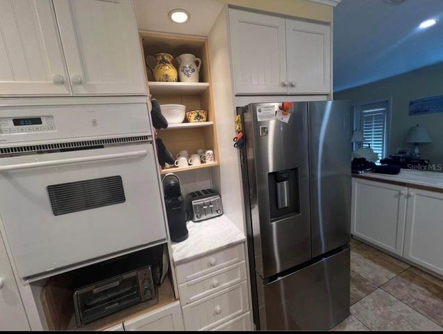 5164 BEACH DRIVE SE B furnished, St Petersburg, FL 33705