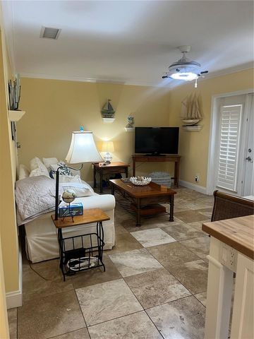 5164 BEACH DRIVE SE B furnished, St Petersburg, FL 33705