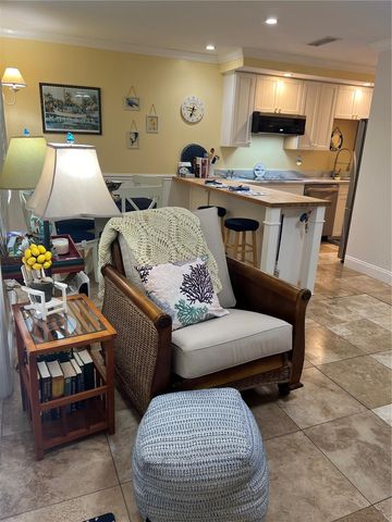 5164 BEACH DRIVE SE B furnished, St Petersburg, FL 33705