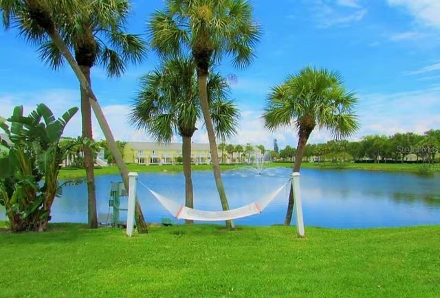 5164 BEACH DRIVE SE B furnished, St Petersburg, FL 33705