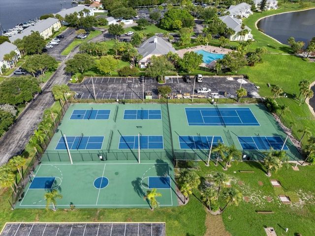 5164 BEACH DRIVE SE B furnished, St Petersburg, FL 33705