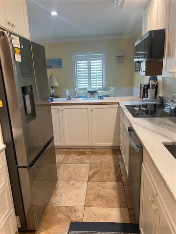 5164 BEACH DRIVE SE B furnished, St Petersburg, FL 33705