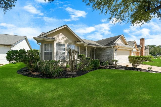 2923 N Peach Hollow Circle, Pearland, TX 77584