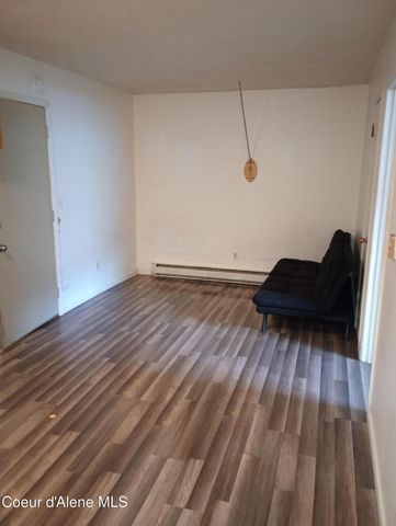 6276 W MAINE ST, Spirit Lake, ID 83869