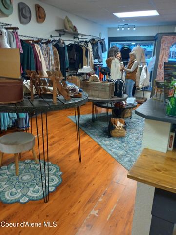 6276 W MAINE ST, Spirit Lake, ID 83869