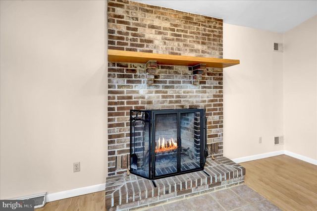 4 CHERRYWOOD RD, Reading, PA 19610
