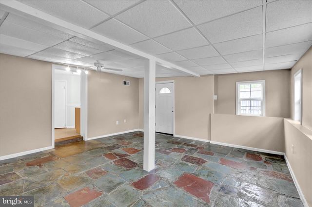 4 CHERRYWOOD RD, Reading, PA 19610
