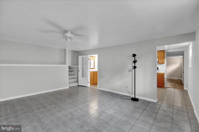 4 CHERRYWOOD RD, Reading, PA 19610