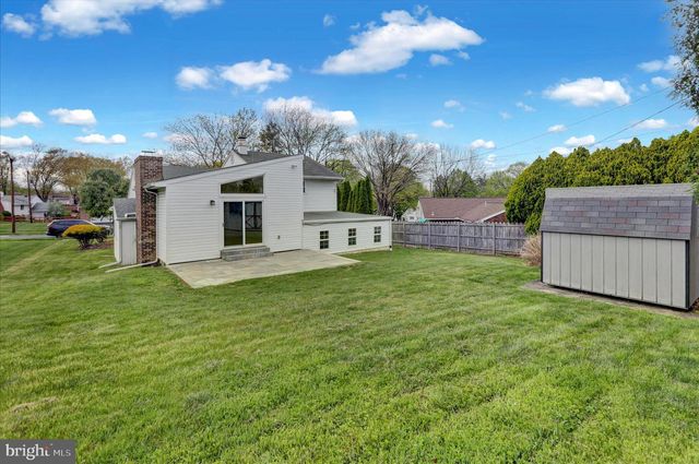 4 CHERRYWOOD RD, Reading, PA 19610