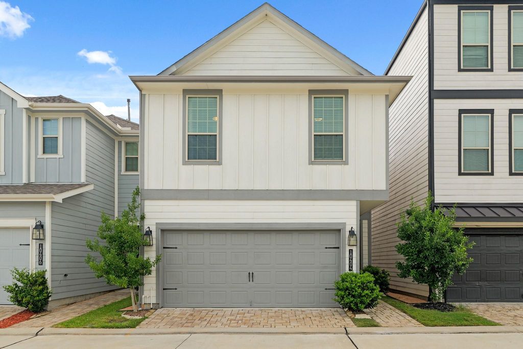 10404 Marston Vineyard Drive, Houston, TX 77025
