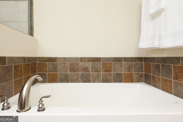 204 Madison Lane SE, Smyrna, GA 30080