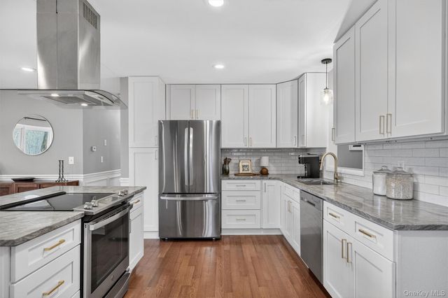 21 Russo Drive, Hopewell Junction, NY 12533