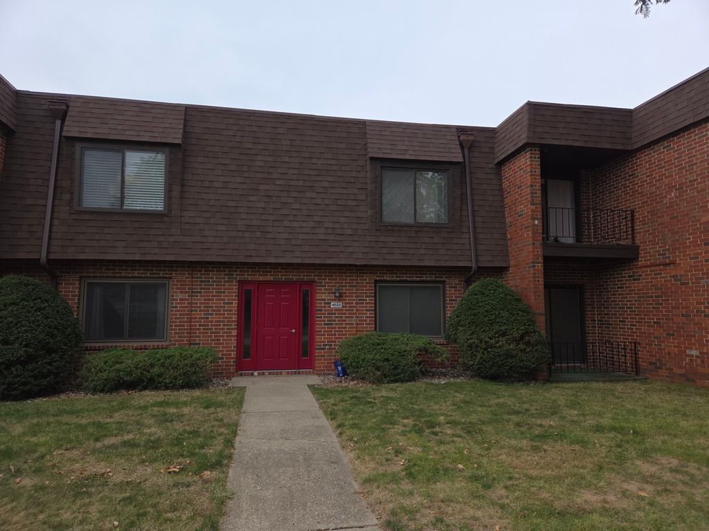 4533 Woodland Avenue 2, West Des Moines, IA 50266