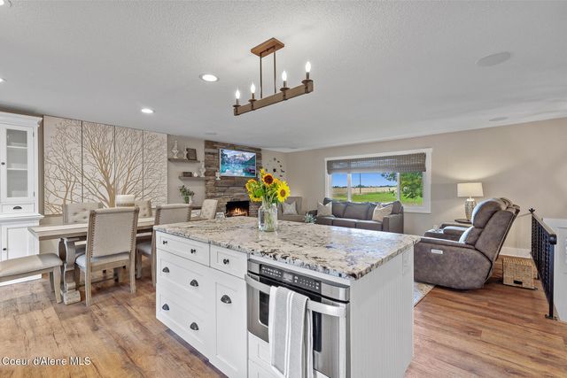 9636 N Idaho Rd, Post Falls, ID 83854