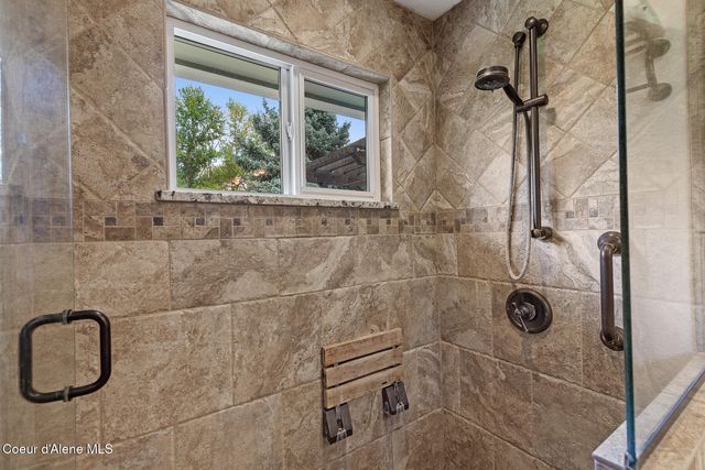 9636 N Idaho Rd, Post Falls, ID 83854