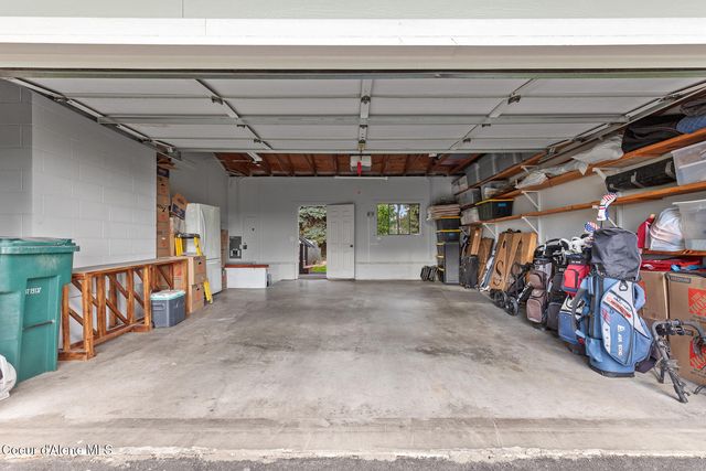 9636 N Idaho Rd, Post Falls, ID 83854