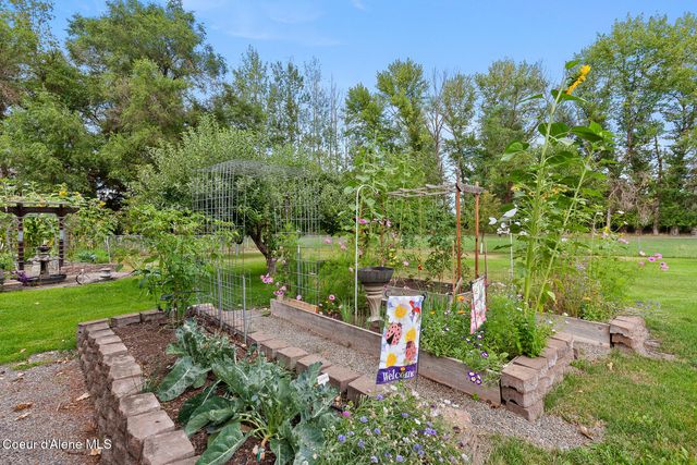 9636 N Idaho Rd, Post Falls, ID 83854